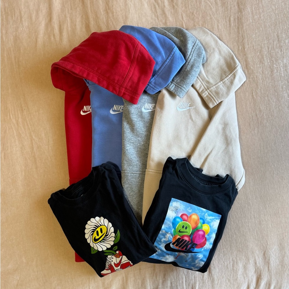 Nike Kids Colorful Sweatshirts and Graphic Tees Lot!